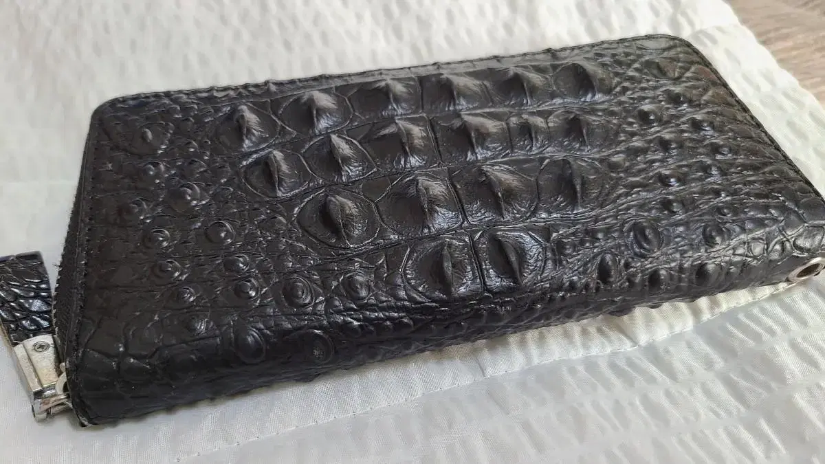 Crocodile leather wallet