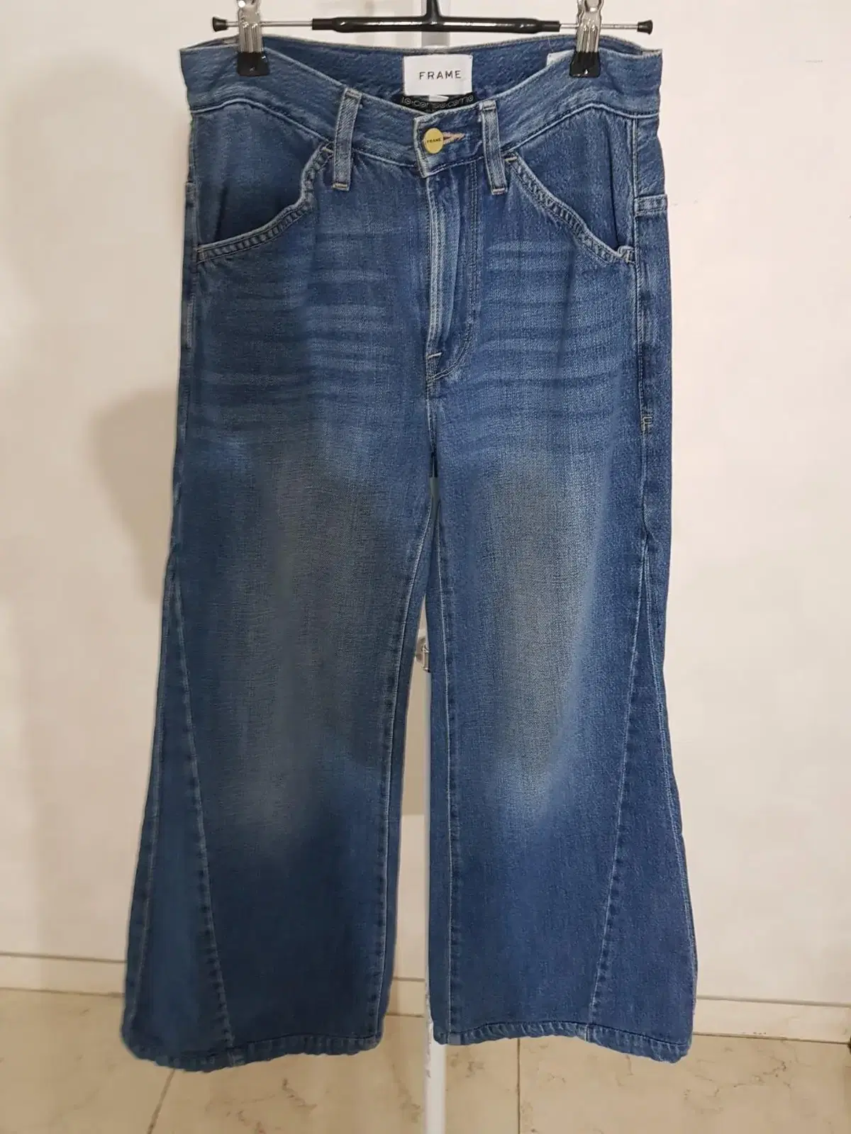 021 Frame Corssocomo Wide Bootcut Denim Pants 23