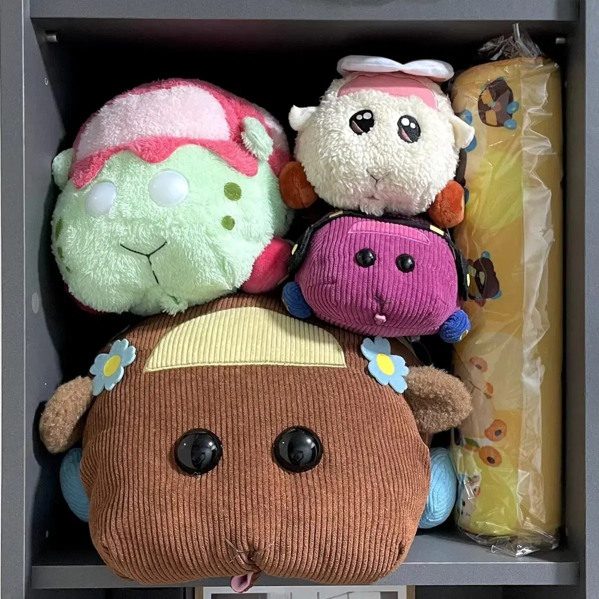 Pui Pui Moruka doll pillow_corduroy choco zombie dj dj shrimp sushi