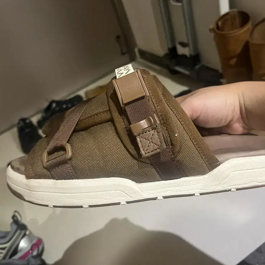 visvim 23ss 비즈빔 스팟 크리스토 브라운 (L)