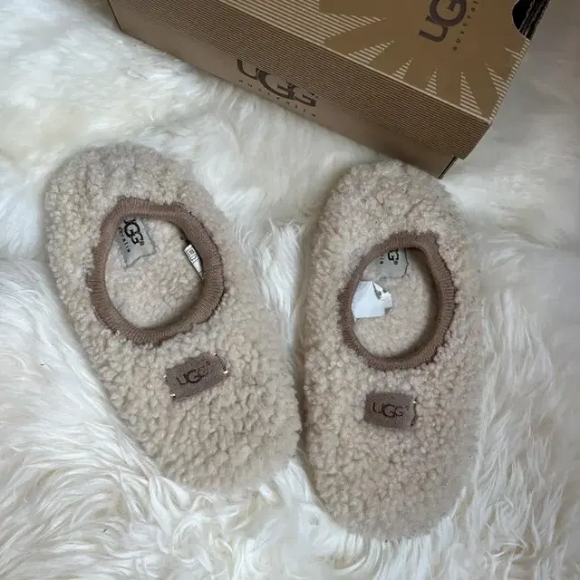 어그 UGG 양털 실내화 225