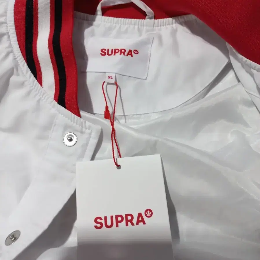 SUPRA 수프라 크라운 부클자수 바시티 자켓 XL