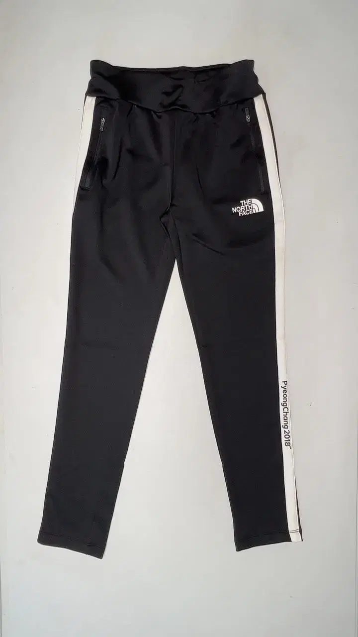 No. 4047 The North Face [Bom Gaeul] Women's Pyeongchang Sweatpants 27