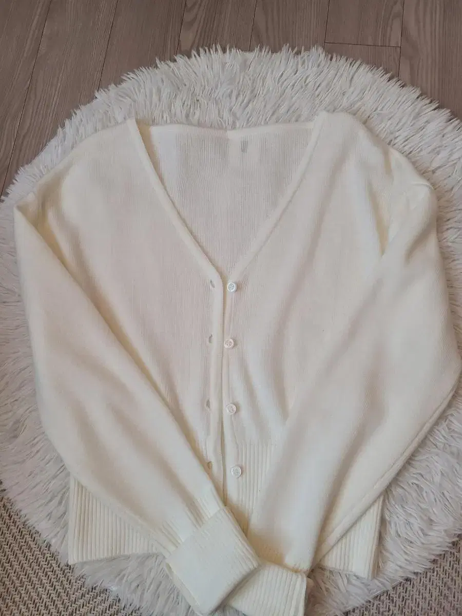 Ivory cardigan