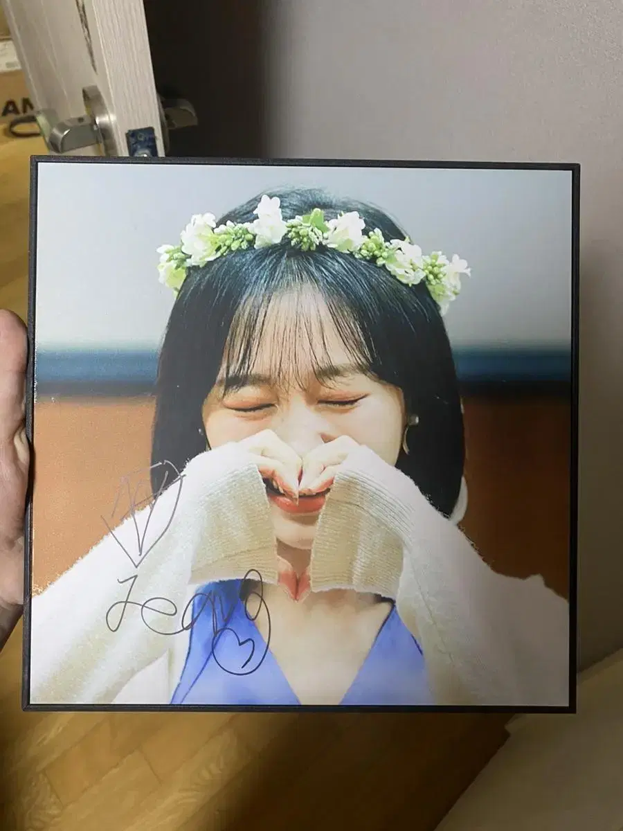 ryu sujeong sign wts