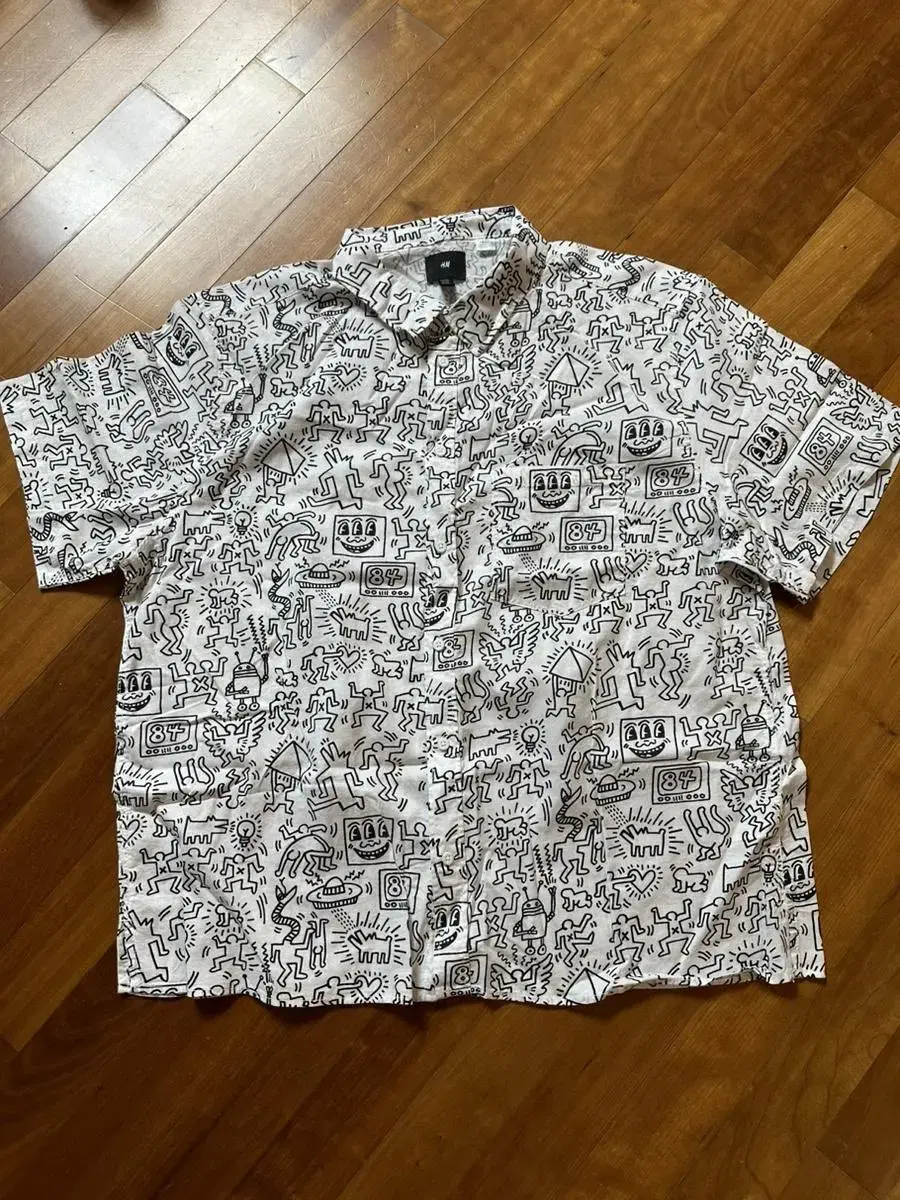 Kissing Haring Short Sleeve Aroha Hawaiian Shirt XXL (110-115) Large