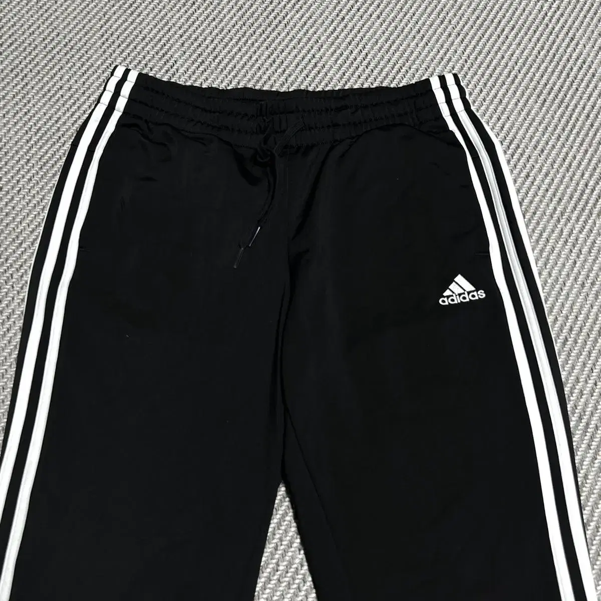 [ M ] adidas 아디다스 검/흰 삼선 트랙팬츠