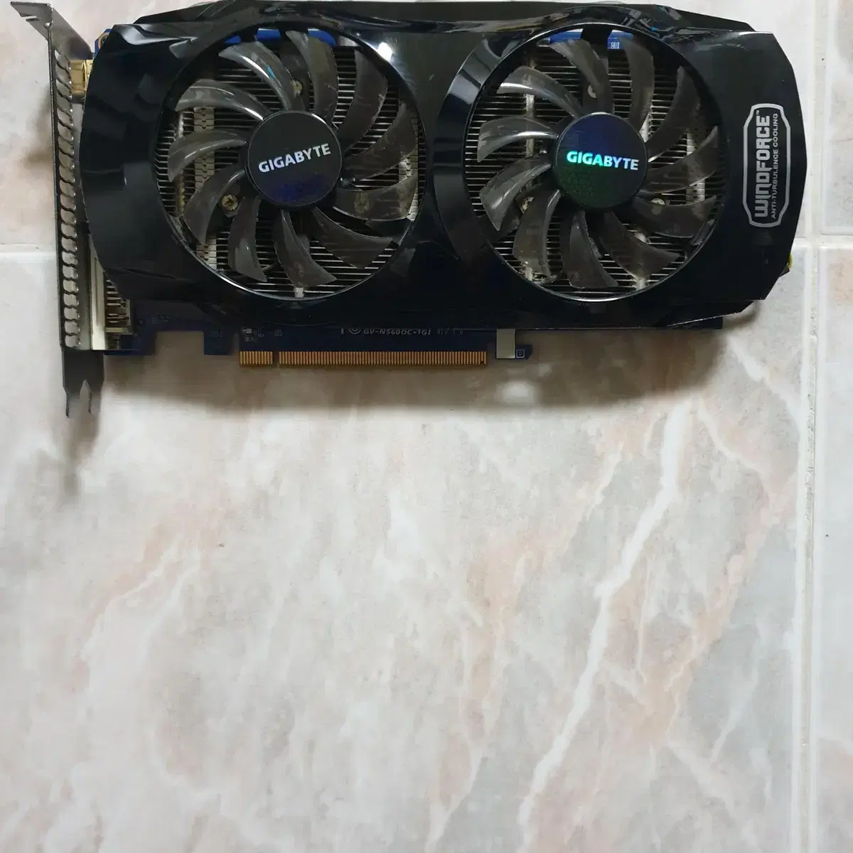 기가바이트 GTX560ti 2만원