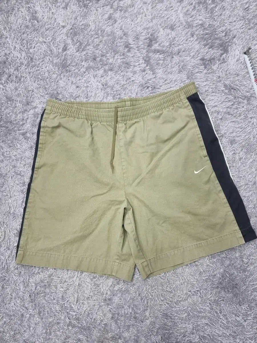 Nike Shorts Old School Chino Shorts Beige XL