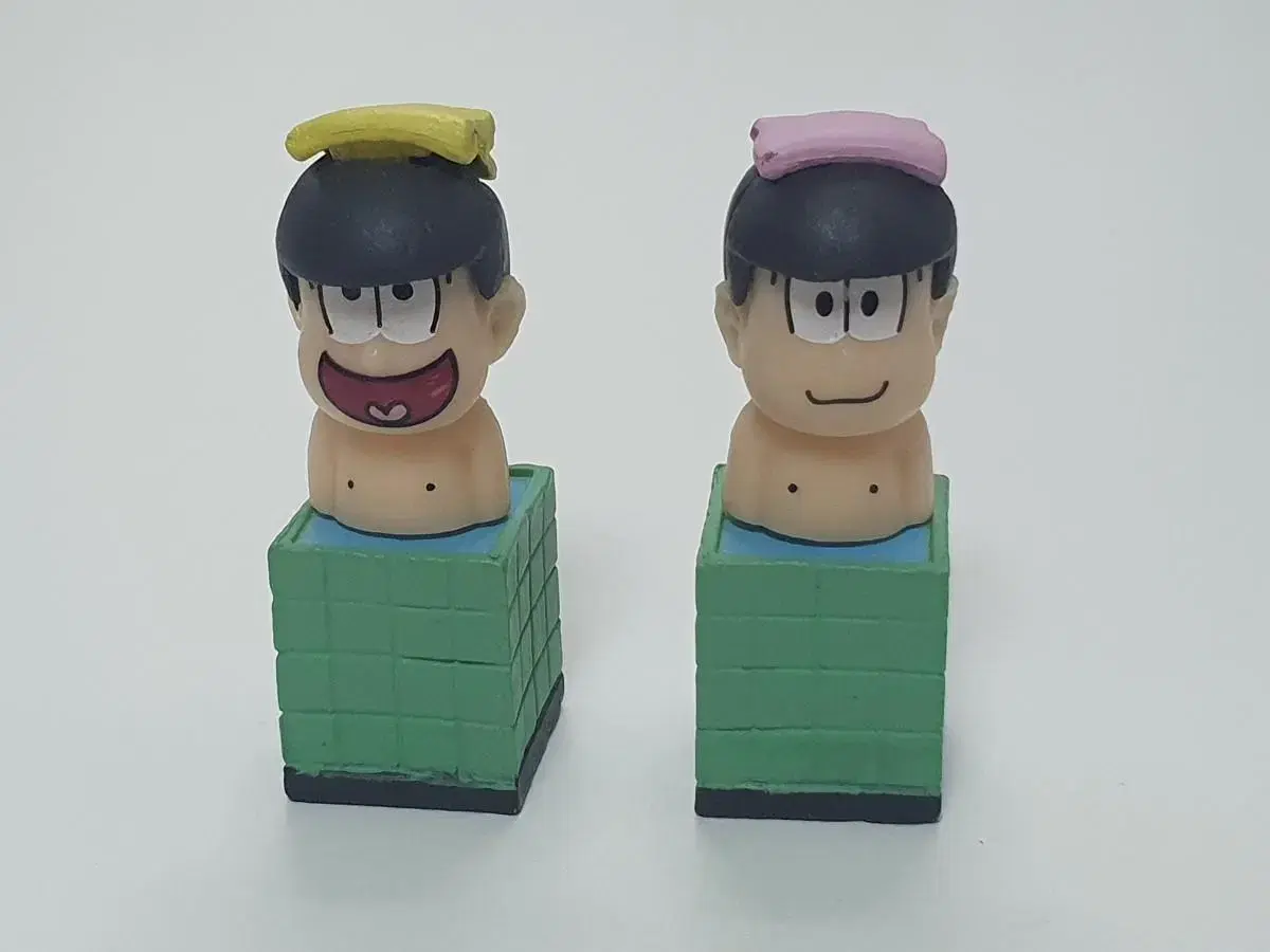 Osomatsu-san Bathing Matsu Gacha Mini Figure (Jushimatsu & Todomatsu)