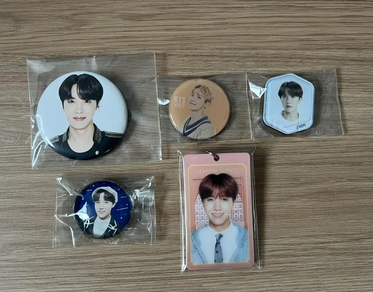 BTS j-hope Hoseok Goods Canbadge ld keyring Magnet wts Sells