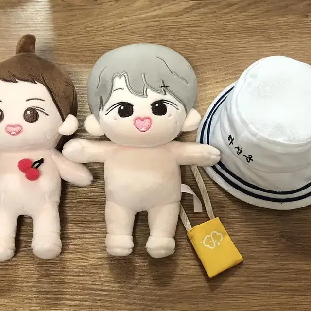 하성운 15cm 인형(하꽁이, 퐁당우니)