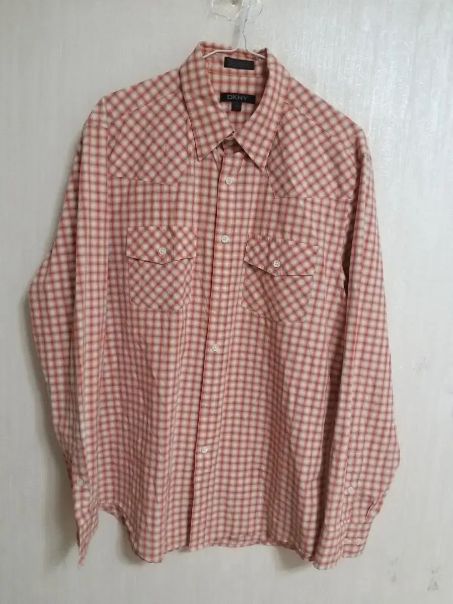 Men's DKNY Check Shirts (105)