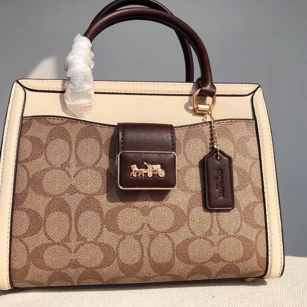 코치CC141Coach  Grace Carryall 레더 크로스 캐히올백