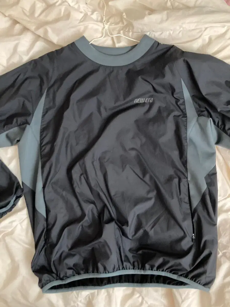 New Era Man to Man Windbreaker M Dark Gray