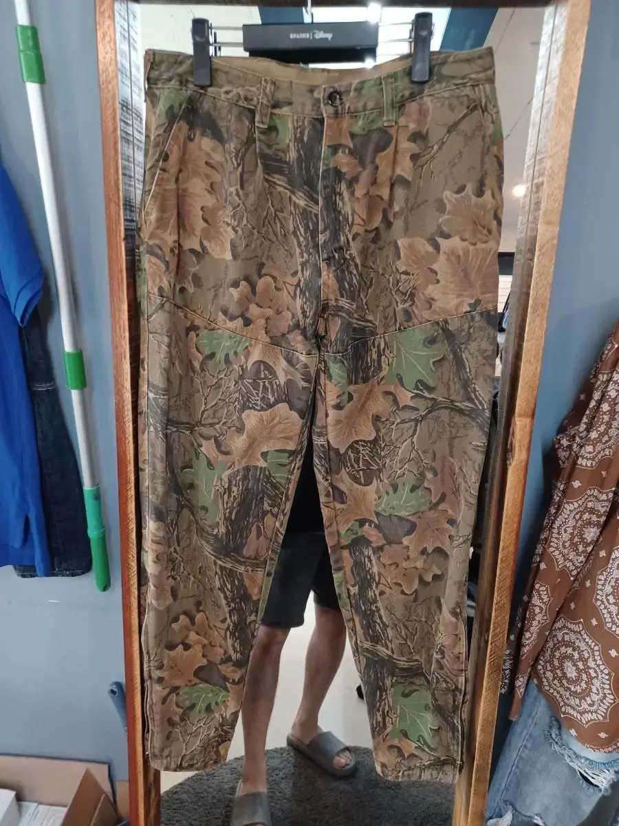 Hunting Story Tree Fallen Leaf Pants 36