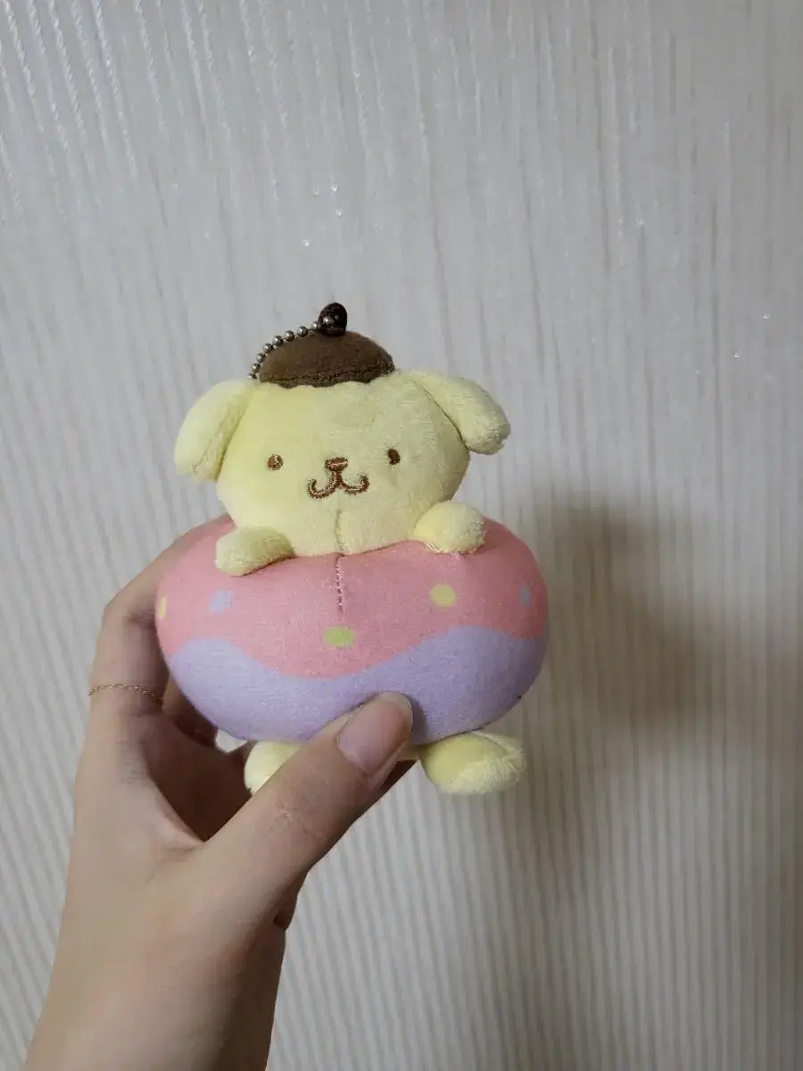 Genuine Japanese Sanrio Pom Pom Purine Donuts