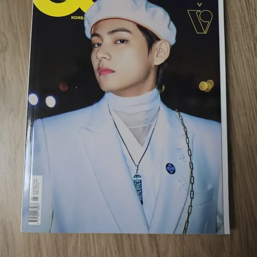 뷔 태형 지큐 GQ 잡지