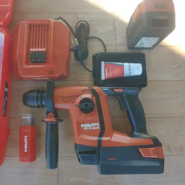 [HILTI]깔끔한 힐티충전함마드릴TE6A36 AVR 신형 2023