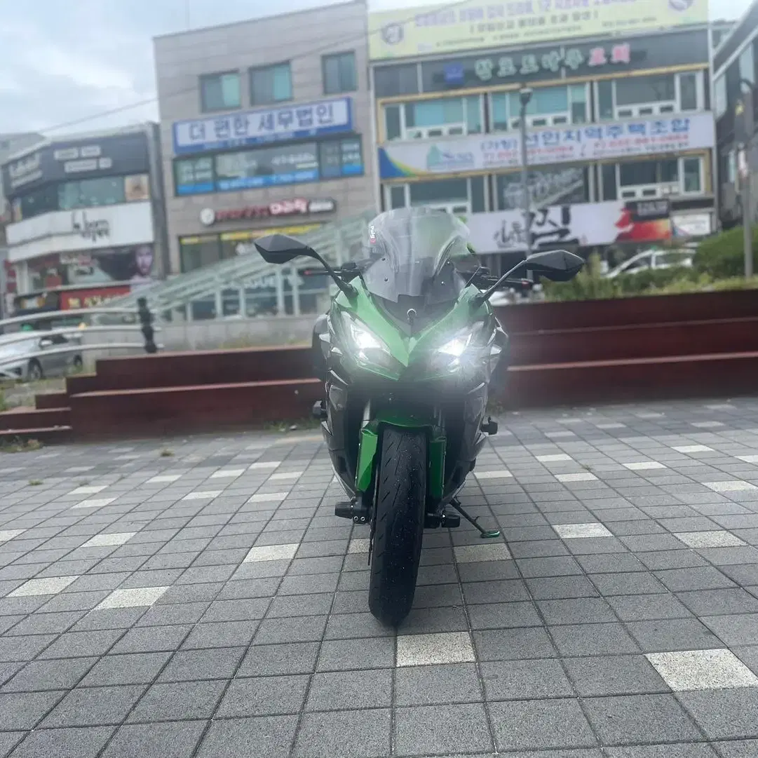 가와사키 z1000sx 21년식 동급매물 최저가 판매합니다.