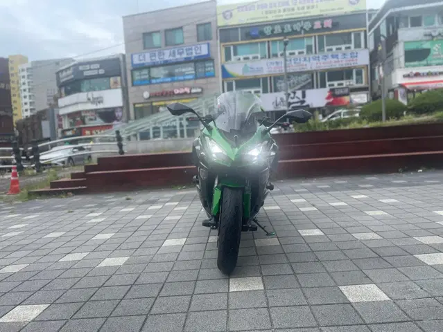 가와사키 z1000sx 21년식 동급매물 최저가 판매합니다.