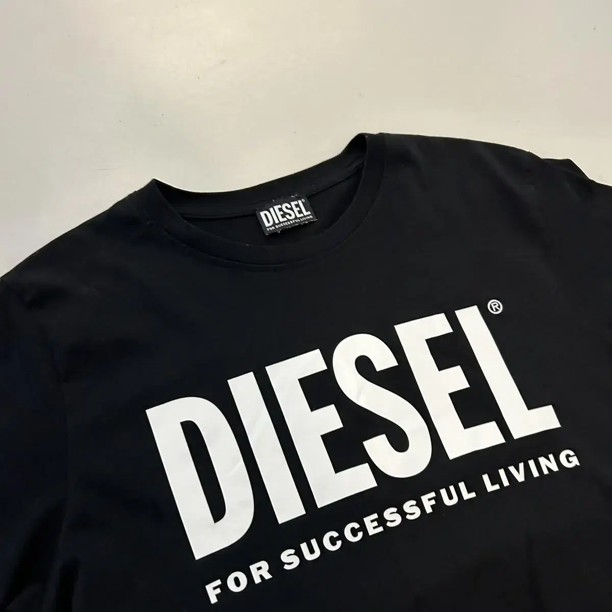 Diesel Round T