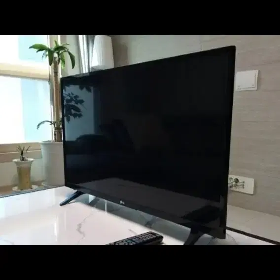 LG 32인치HD 티비겸 모니터