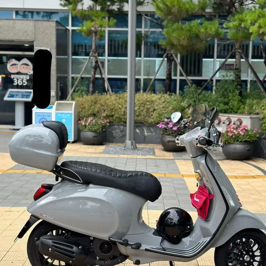 22년식) 베스파 스프린트125cc 아비오 그레이