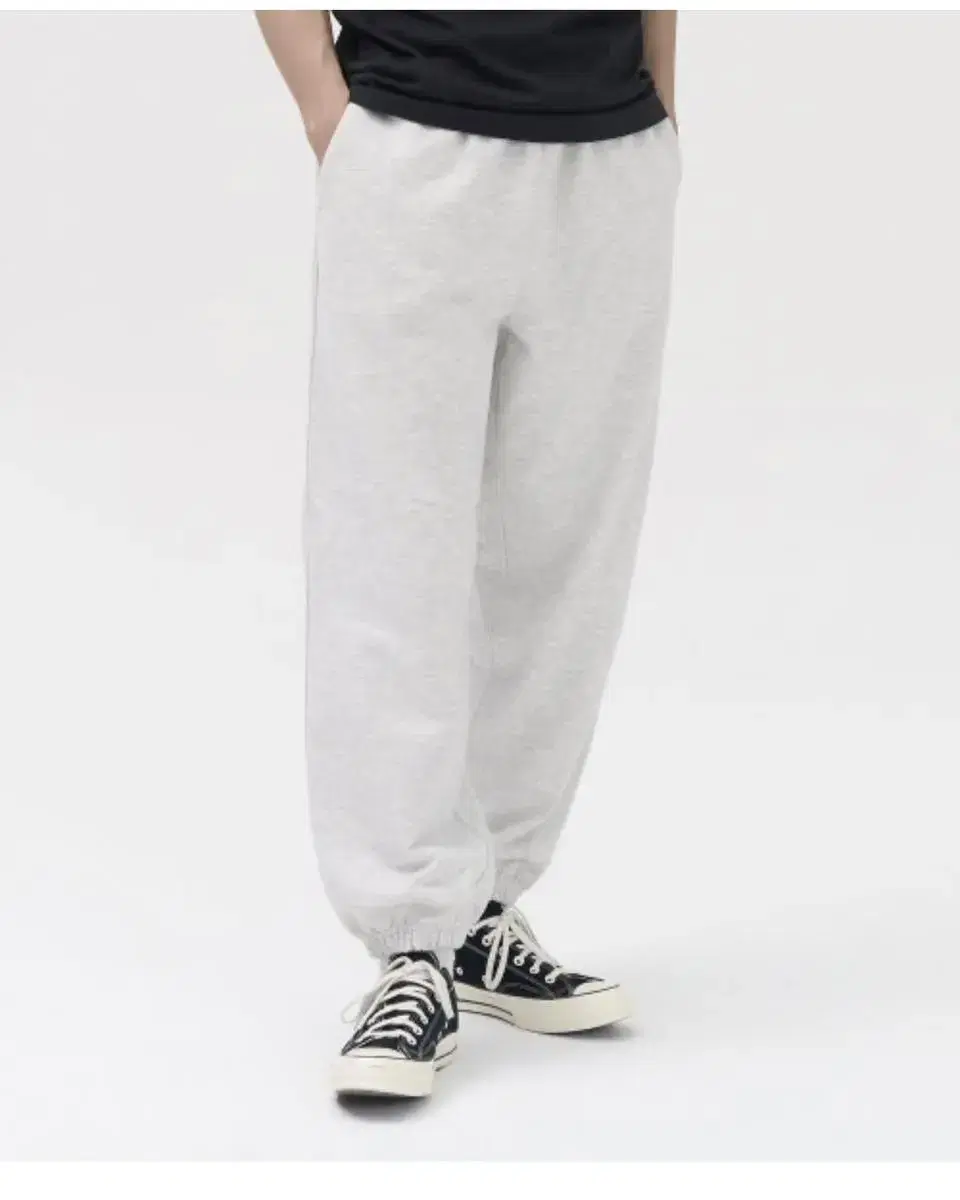 toffee more wide jogger sweatpants in white melange gray