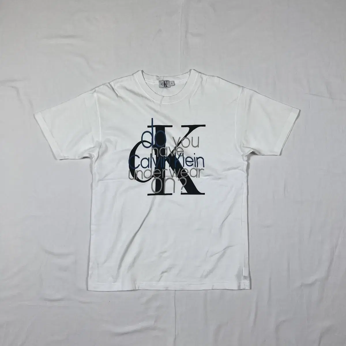 90s Calvin Klein CK Logo Vahn Tee