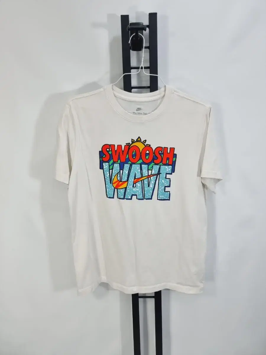 Nike Short Sleeve Summer Wave Swoosh T-Shirt White XL