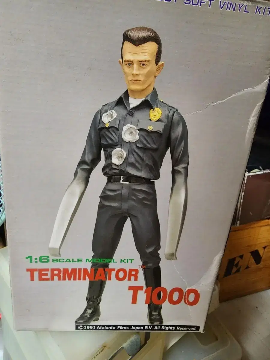 피규어 터미네이터 T1000