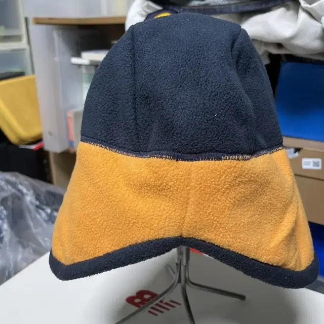 팔라스 이어플랍 플리스 햇 palace earflap hat S/M