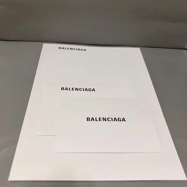 Balenciaga vip 카드 + 페이퍼 클립+쇼핑백