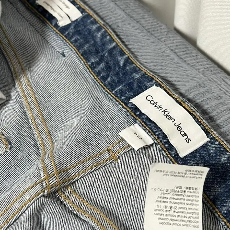 Calvin Klein Jeans