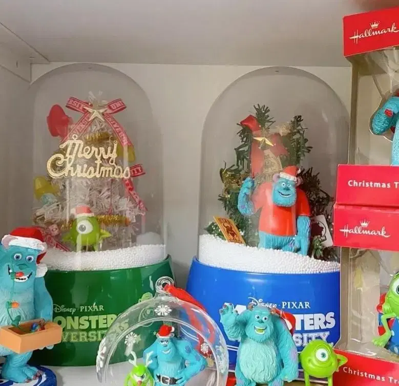 (Set Price)Disney Pixar Monsters, Inc. Domtree