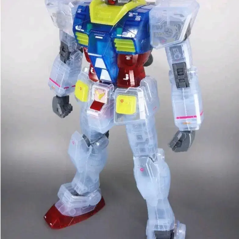 메가사이즈 RX-78-2 퍼스트건담 클리어 컬러 [건담전 한정판]