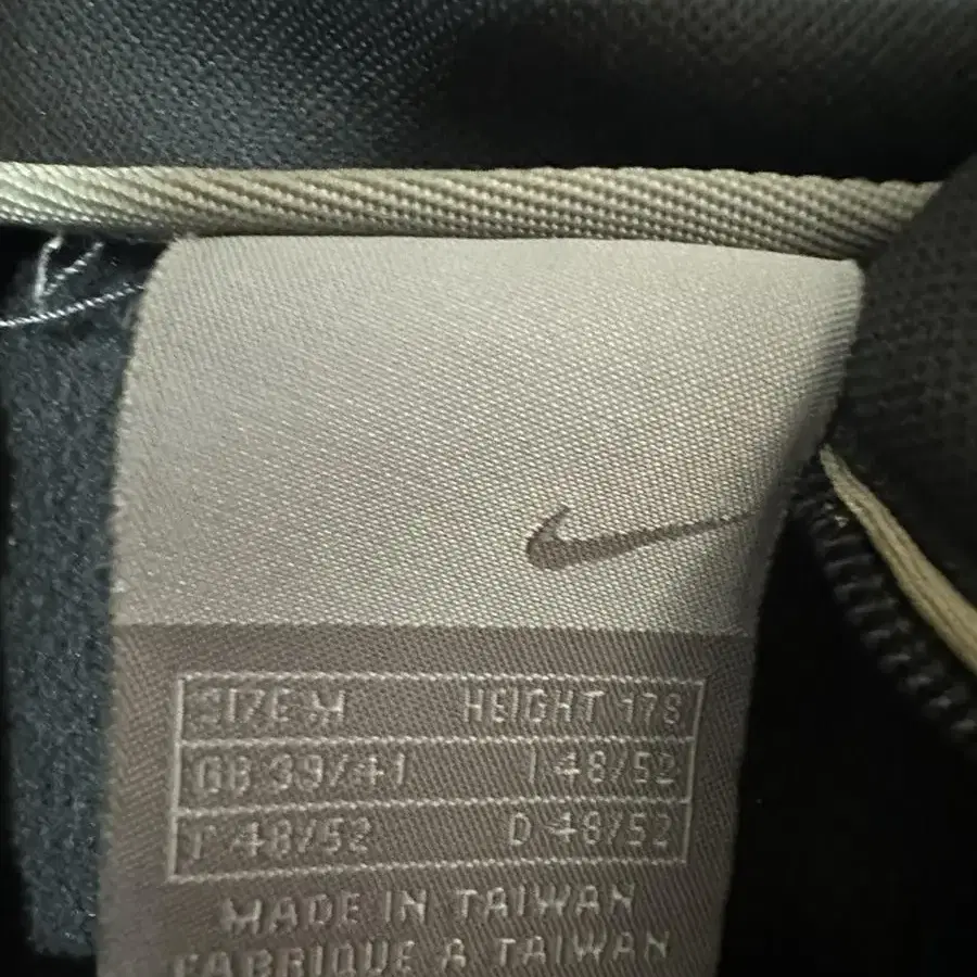 n144) NIKE 나이키 남성 드라이핏 긴팔 M 95