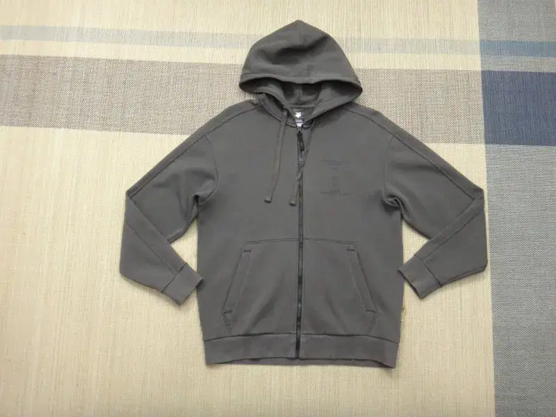 (M/95) Desert back graphic point fleece hooded zip-up