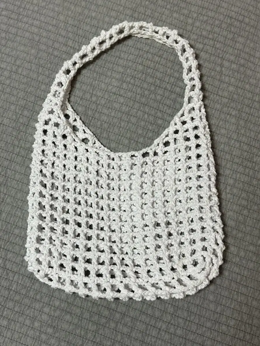 Knitted bag White mesh bag Handmade knit