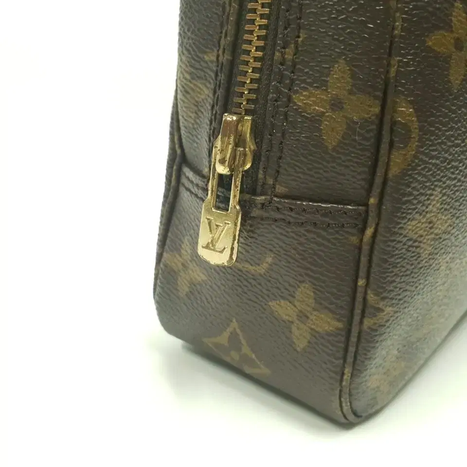 LOUIS VUITTON 루이비통 모노그램 뷰피파우치 클러치백 B698