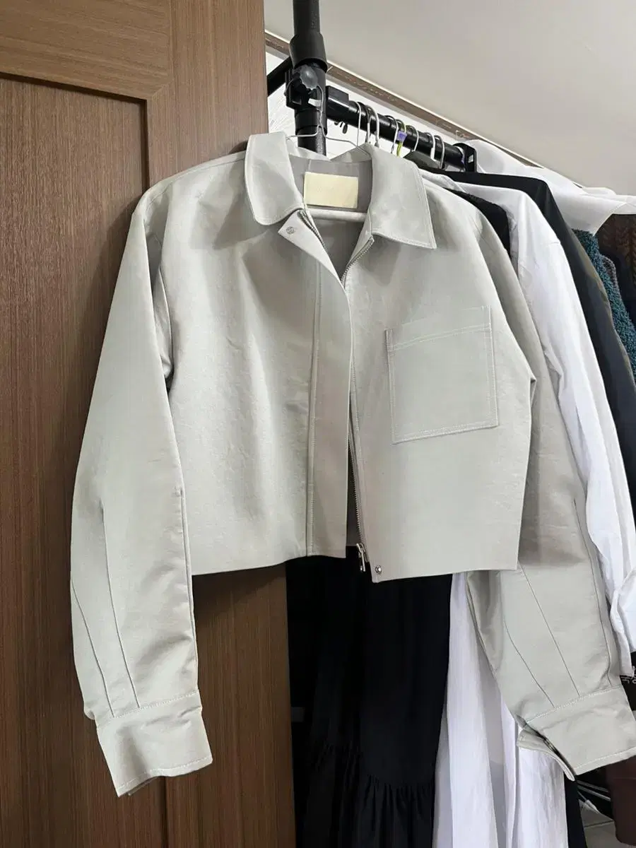 Osol 오솔 vila jacket