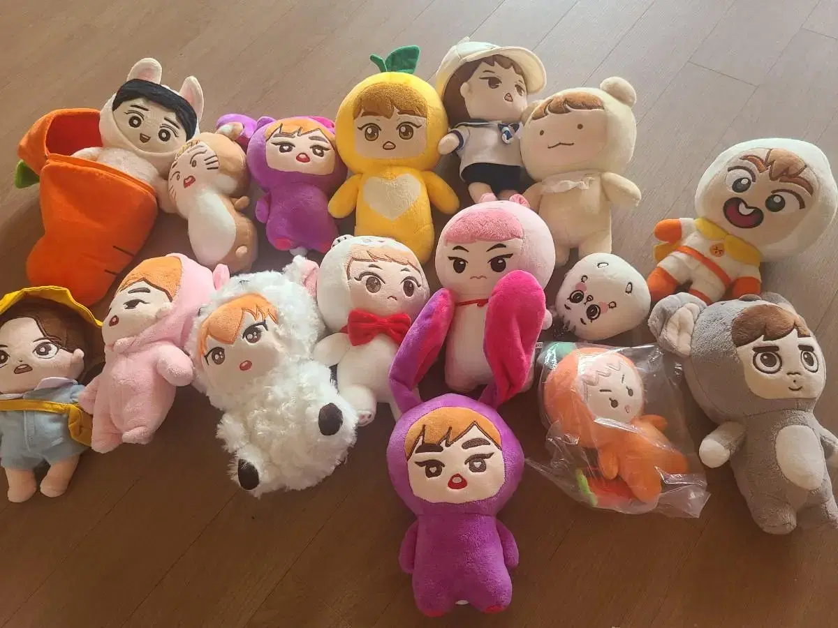 Exo doll bulk wts Xiumin (with 4 minguris)