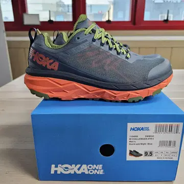 Hoka one one trekking online