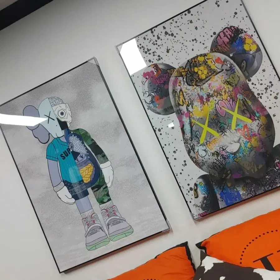 카우스 kaws 베어브릭 대형 피규어 그림 액자 인테리어액자 인테리어소품