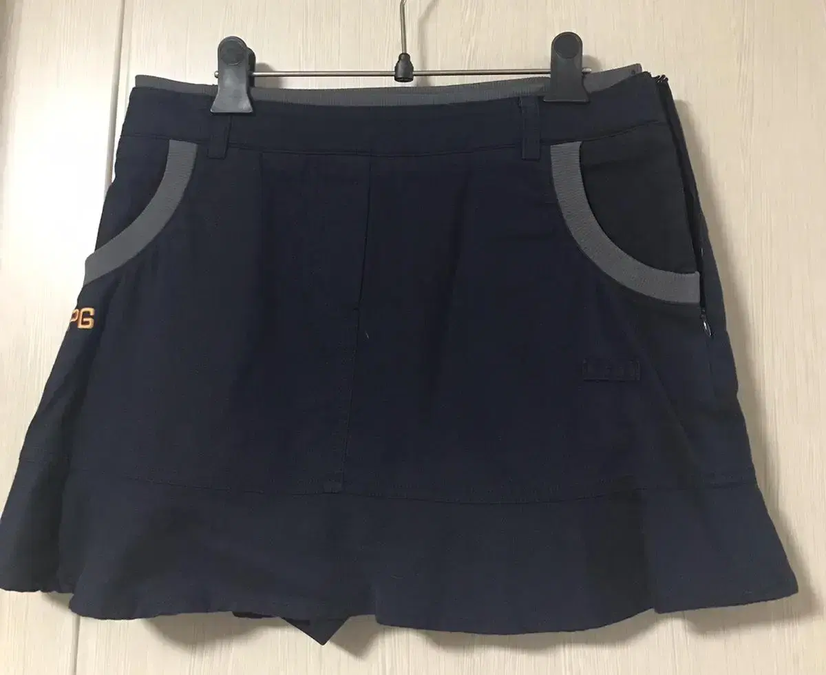 PARIGIETS Golf Skirt (for Gaeul-win) Size 2