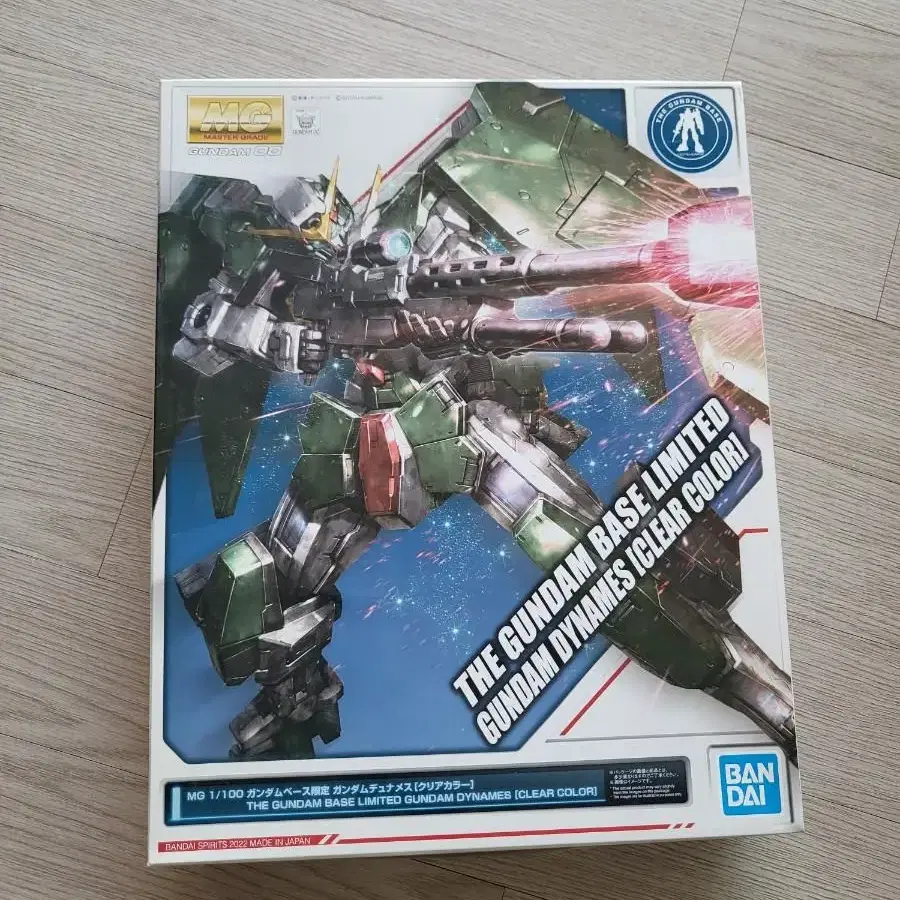 건담베이스 한정 mg GUNDAM DYNAMES(CLEAR COLOR)