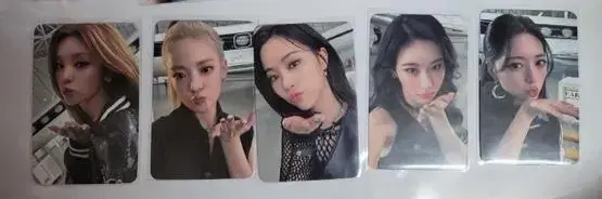 Soundwave itzy polaroid tertiary unreleased photocard photocard