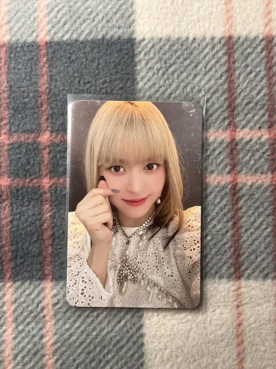 Entwerp Dice nmixx lily Photocard