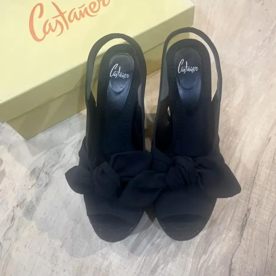 Castaner 까스따네르 블랙 웨지 힐 37 (230-235)